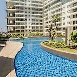 Homey And Cozy 2Br At Gateway Pasteur Apartment By Travelio