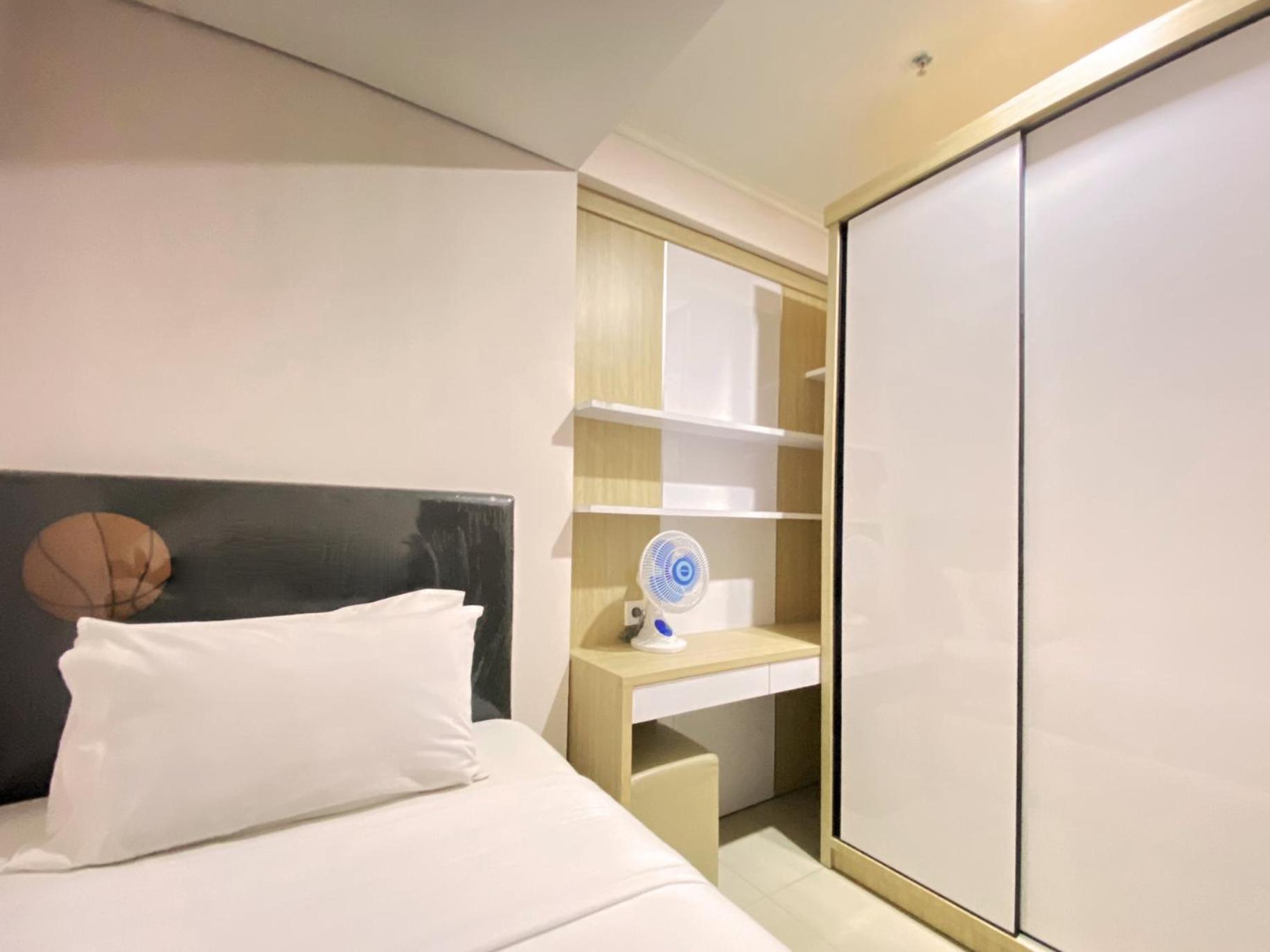 Homey And Cozy 2br At Gateway Pasteur By Travelio Apartemen